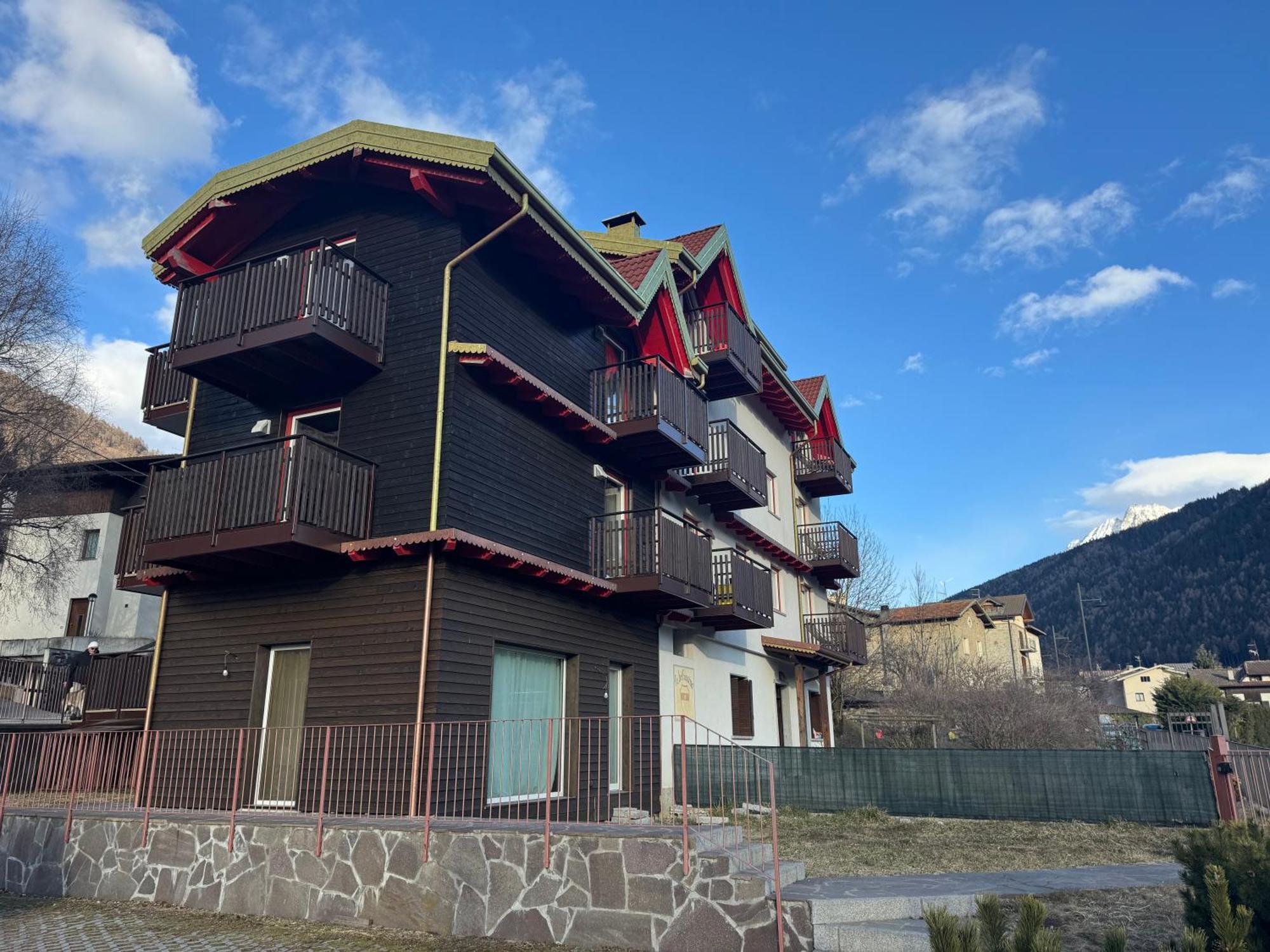Alpin Sky Leilighet Temù Eksteriør bilde